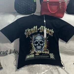 G West large Graphic T-Shirt with Bold Design New